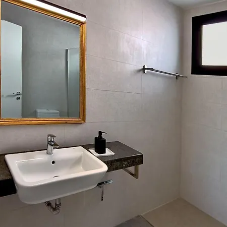 Atemberaubende Mit Passender Aussicht By Interhome Holiday home *