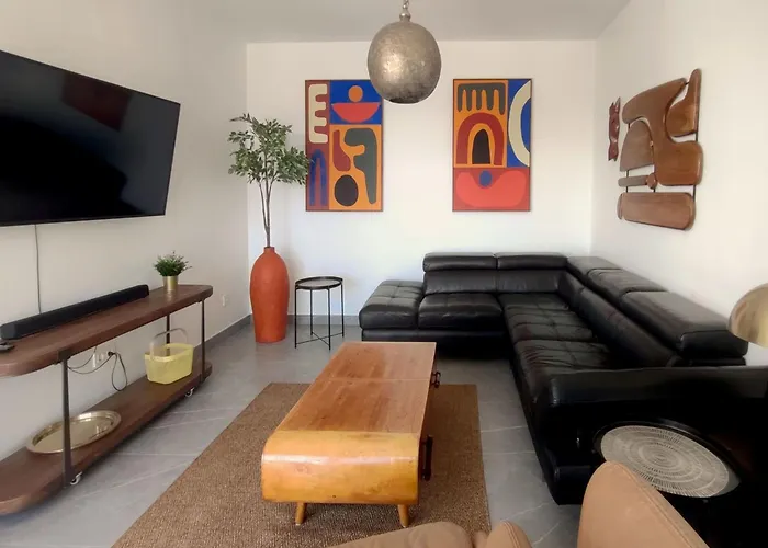 Atemberaubende Mit Passender Aussicht By Interhome * 멜로네라스